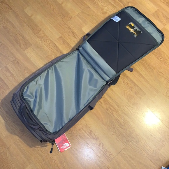 NWT The North Face Fuse Box Charged Backpack - Picture 15 of 16